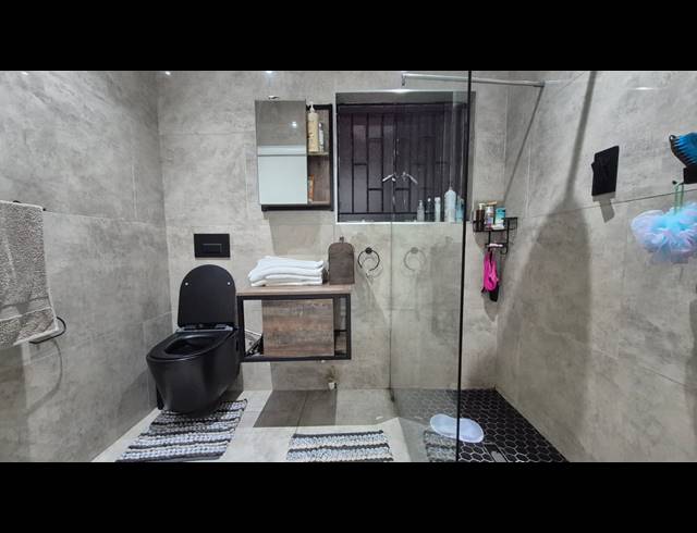 3 BEDROOM TOWNHOUSE TO LET IN BRACKENDOWNS